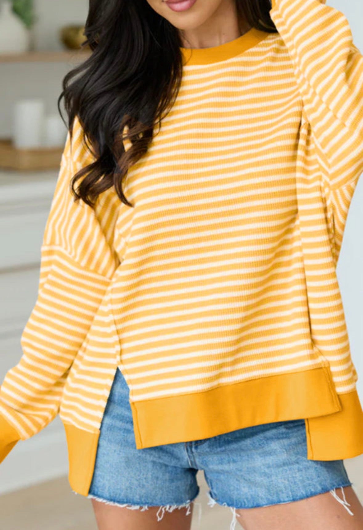 Yellow stripe split hem