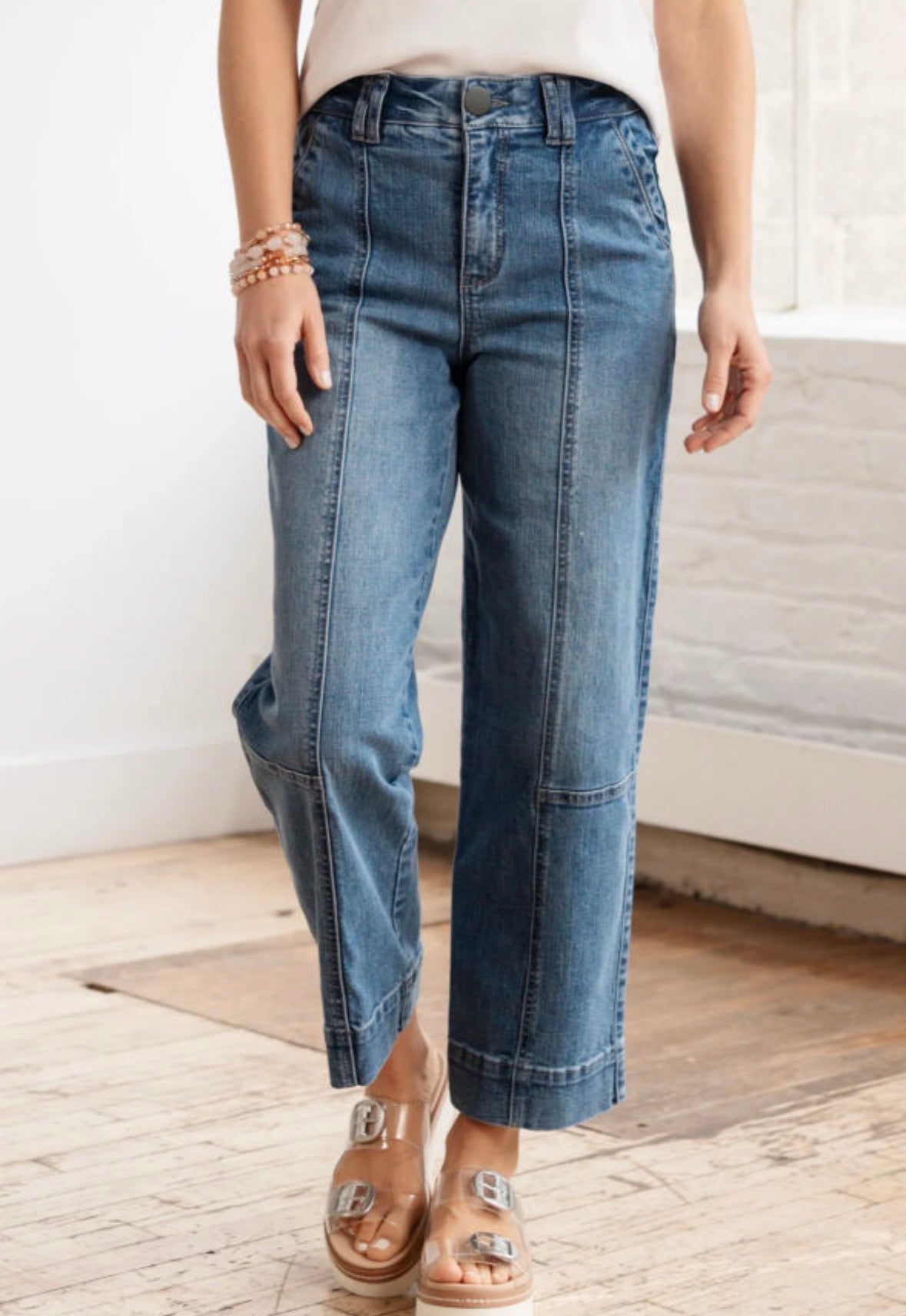 Front seam crop denim
