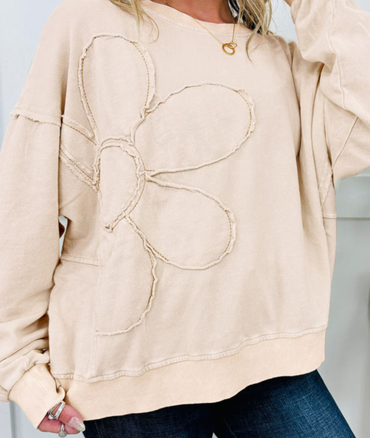Cream flower sweatshirt
