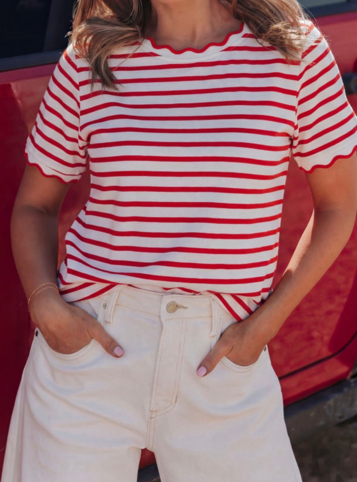Red striped scalloped edge
