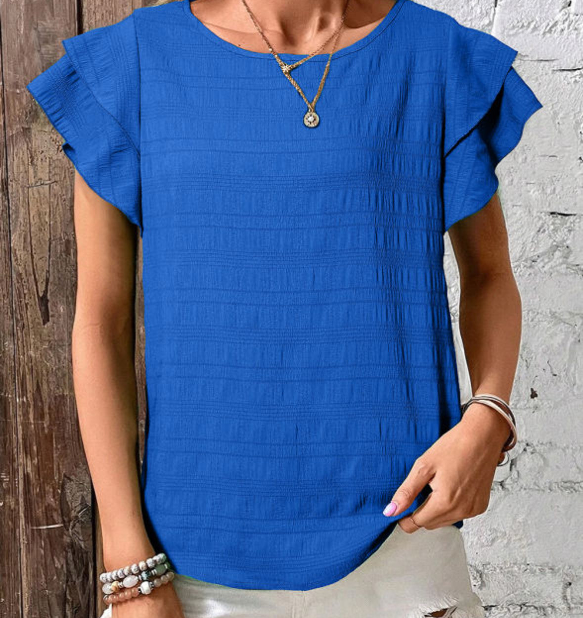 Blue textured ruffle sleeve