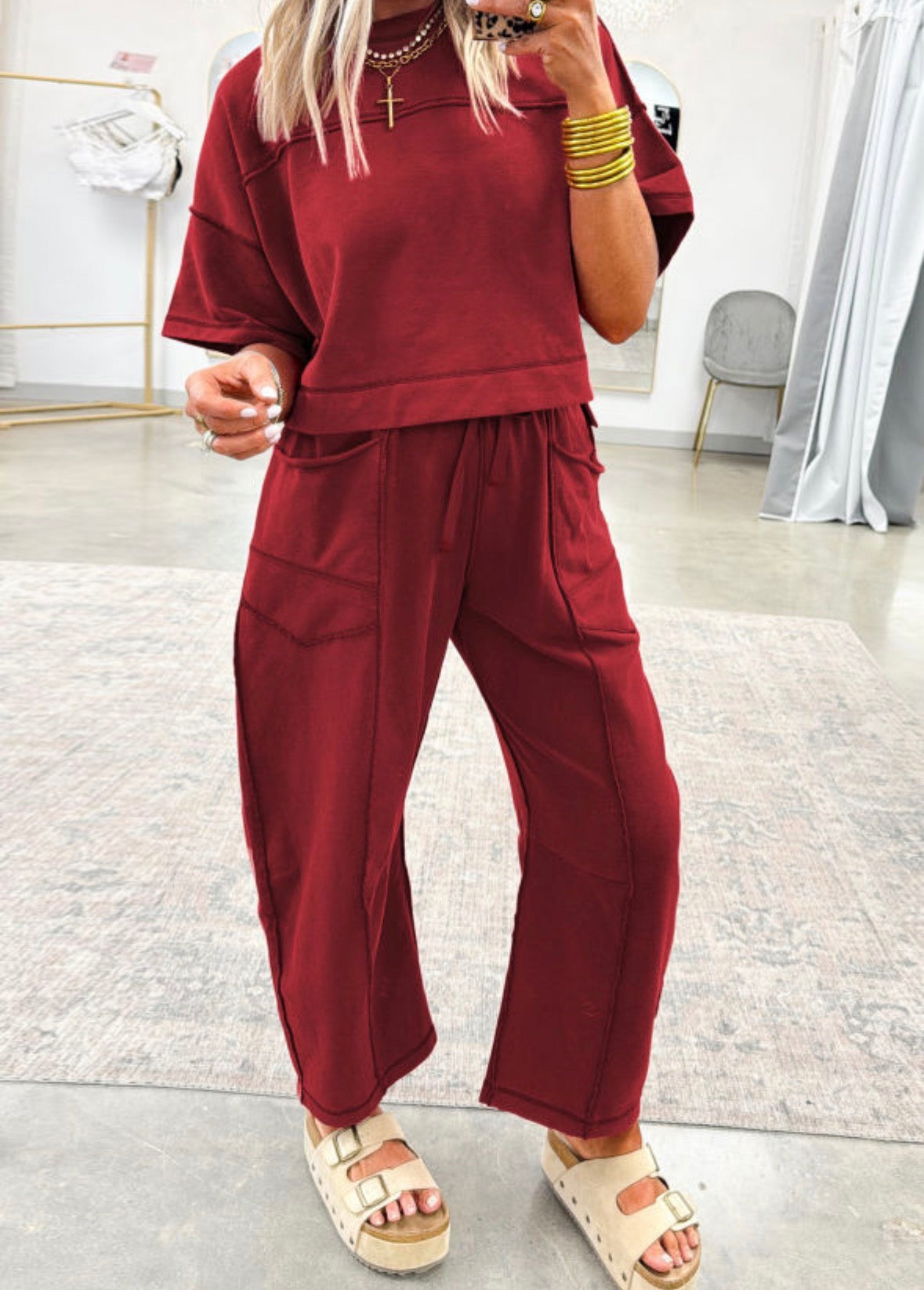 Maroon 2 pc barrel cut set