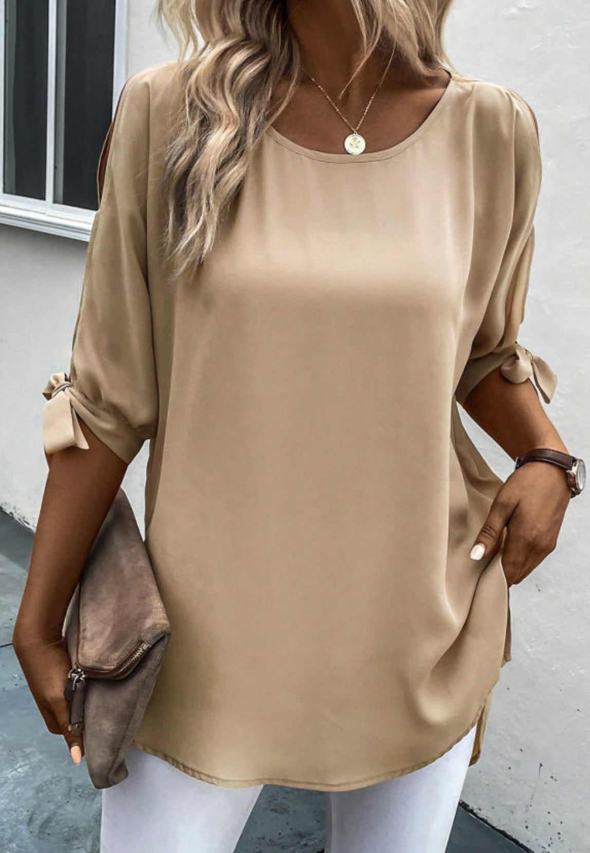 Silky champagne tie sleeve