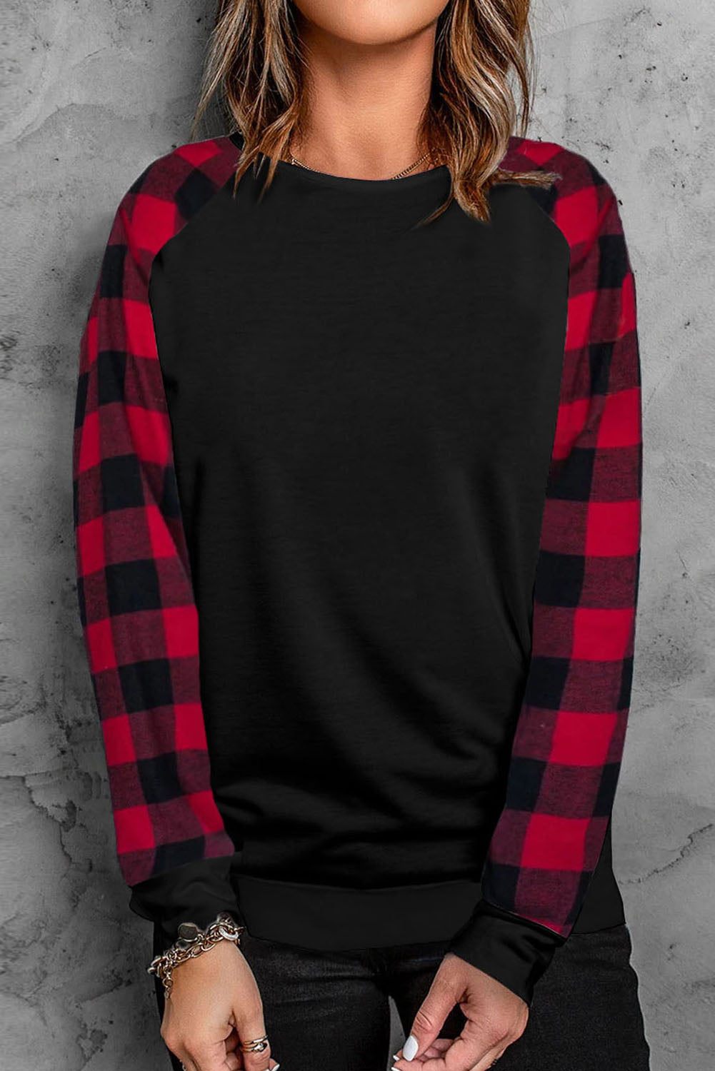 Red plaid sleeve-Black